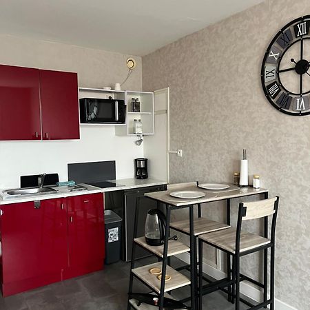 Joli Studio Avec Parking Prive, Bien Situe 물랭 외부 사진